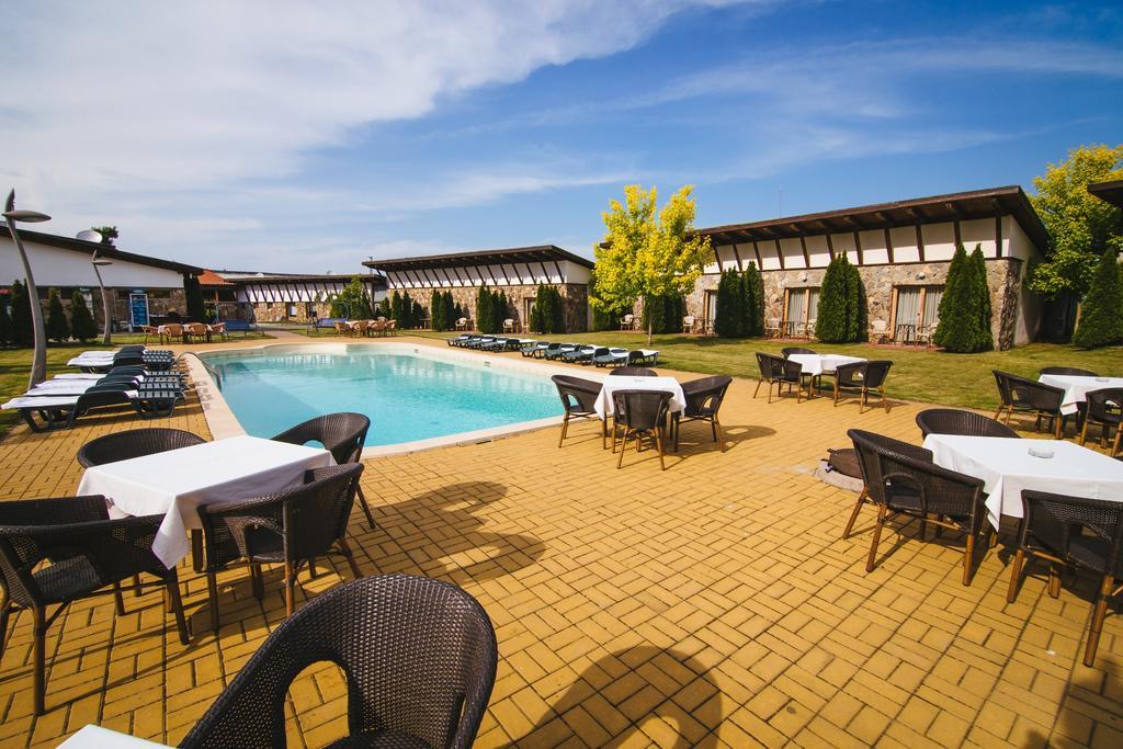 Golf Hotel Pianu Pianu de Jos Экстерьер фото
