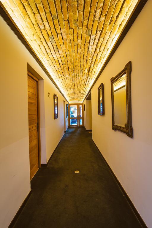 Golf Hotel Pianu Pianu de Jos Экстерьер фото